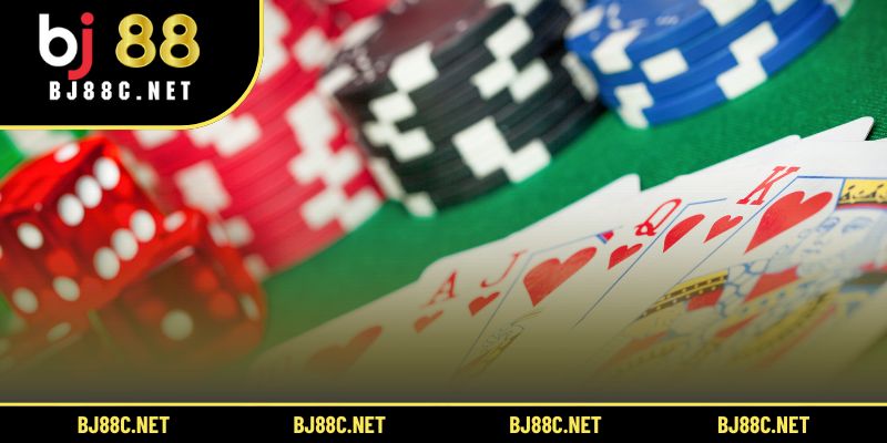 Cách tải Tiến Lên Miền Nam APK trải nghiệm game bài mượt mà.