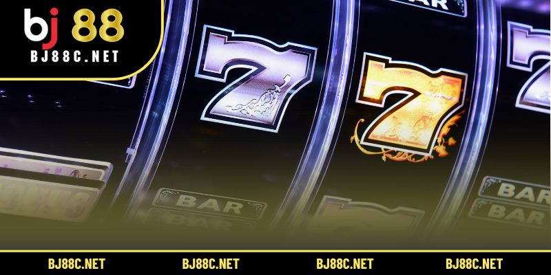 Nhận thưởng và quản lý chi tiêu dễ dàng khi thực hiện giao dịch