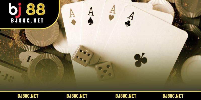 Truy cập mục Game bài, chọn Sâm Lốc, làm quen luật qua chế độ thử.